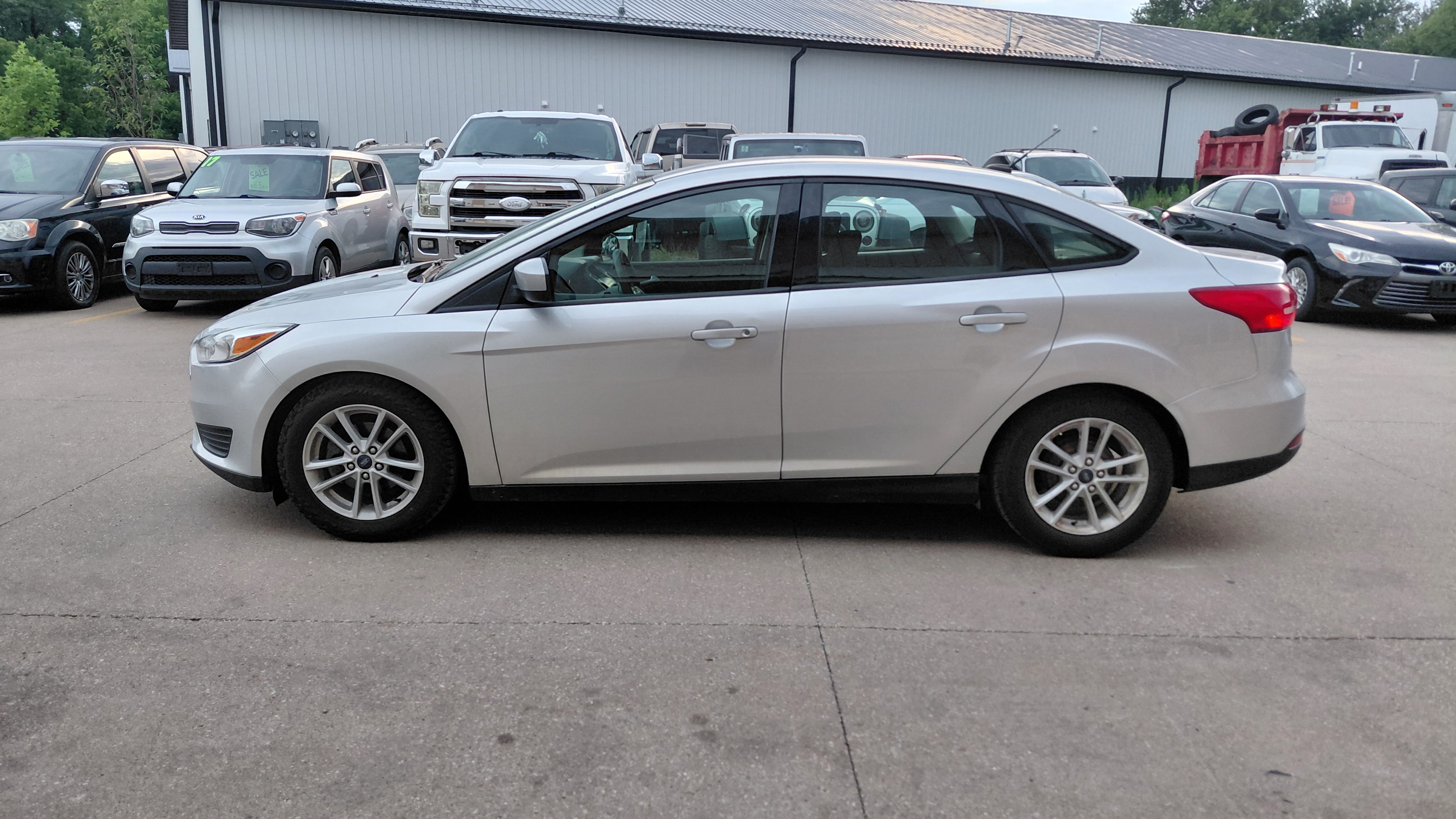 2018 Ford Focus SE - image 4