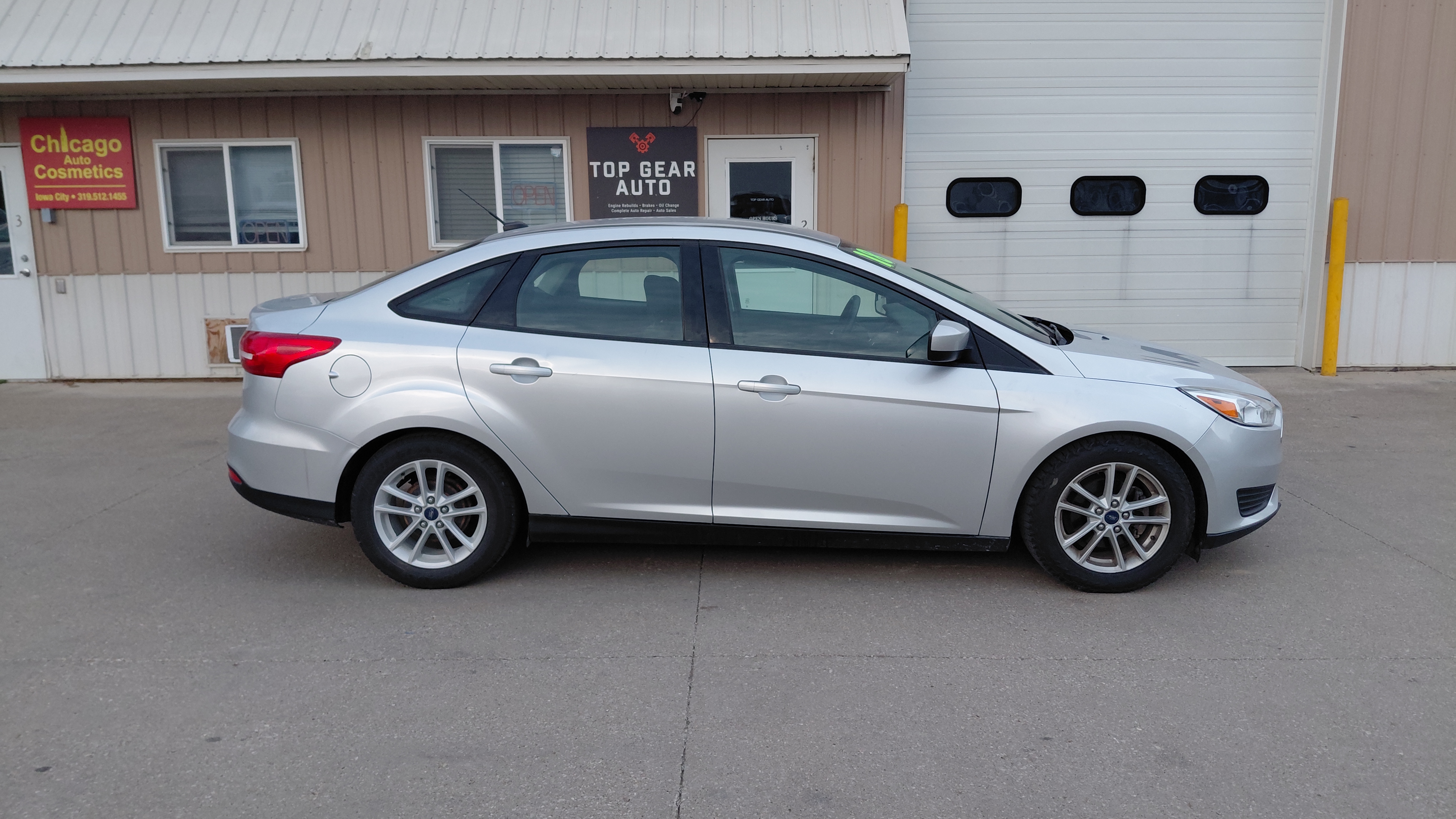 2018 Ford Focus SE - image 8