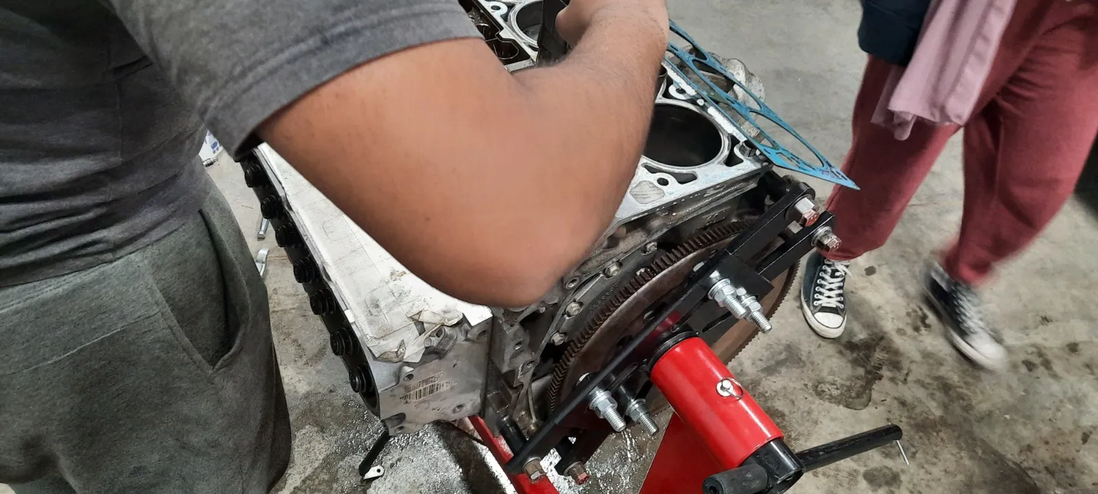 Real photo: Assembly & Torquing